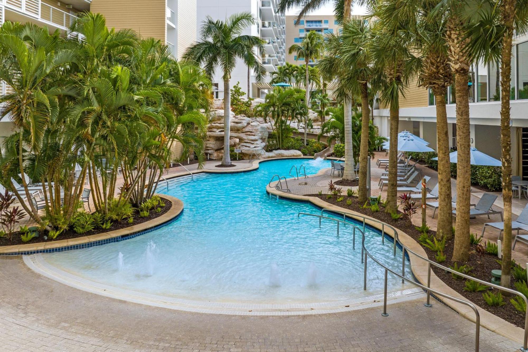 Marriott'S Crystal Shores Hotel Marco Island Exterior photo