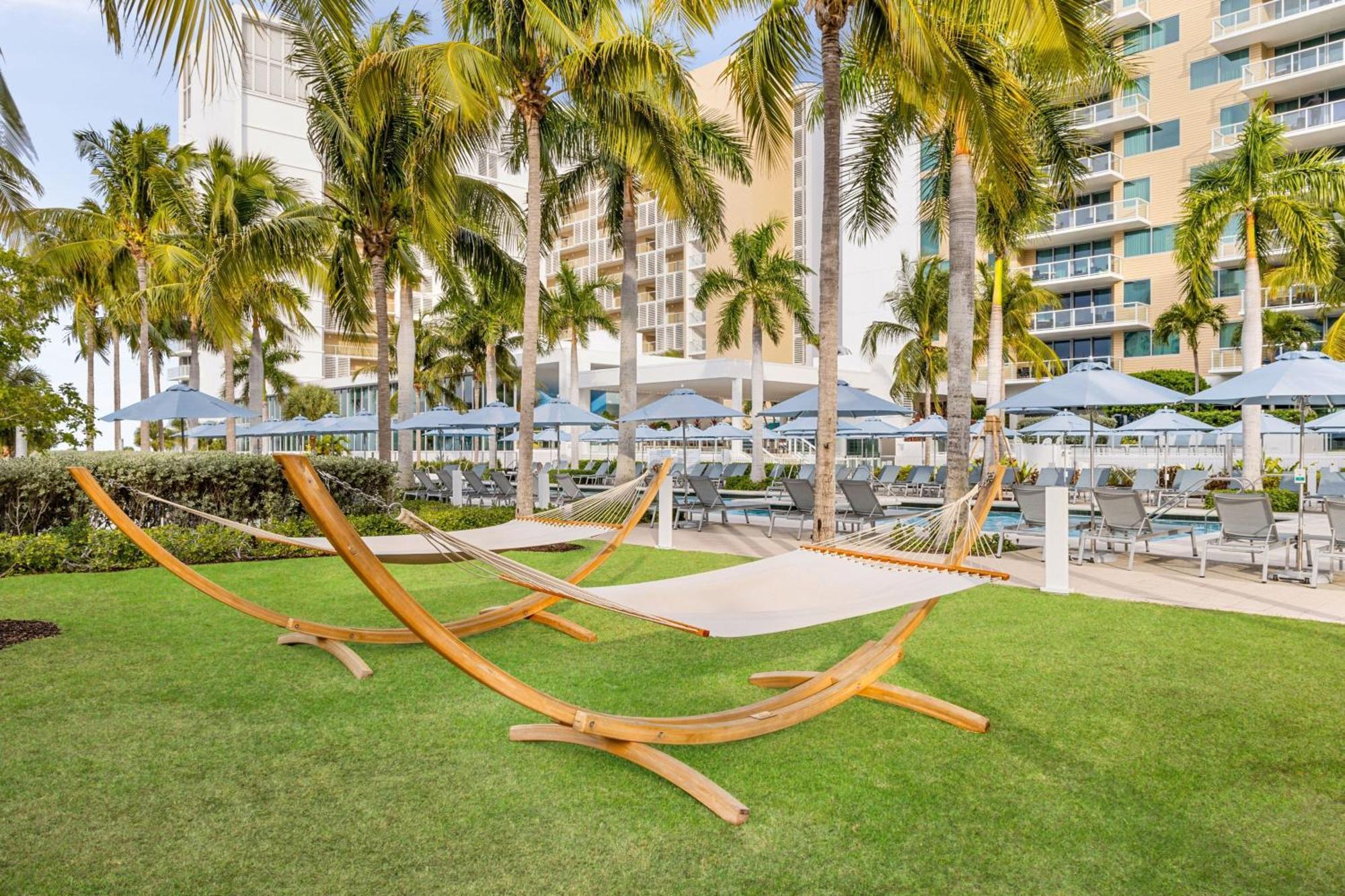 Marriott'S Crystal Shores Hotel Marco Island Exterior photo